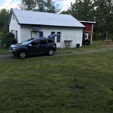 Vacker Hus I Naturen Froseke ภายนอก รูปภาพ